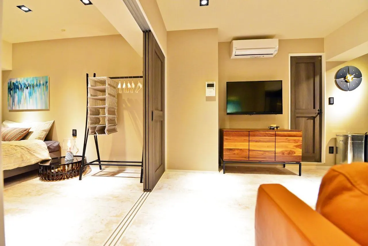 Real Life Aoyama Hotel Tokyo Apartment